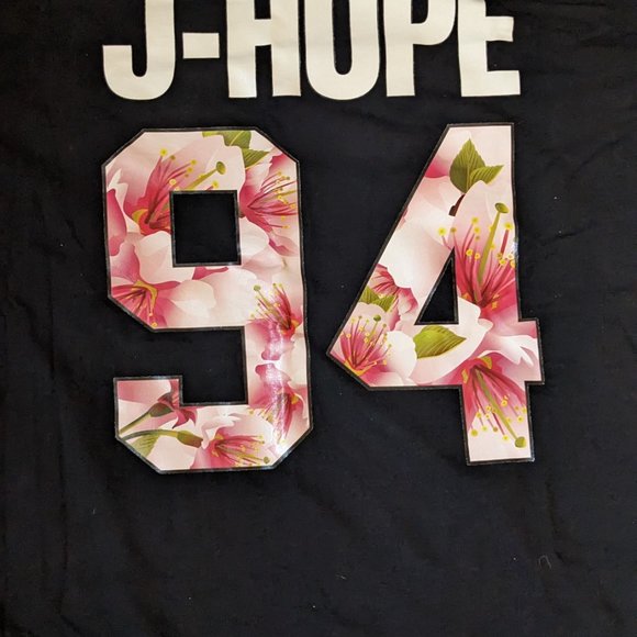 BTS J-Hope 94 Floral Number Jersey Back Black T-Shirt K-pop Size Medium - Picture 4 of 7